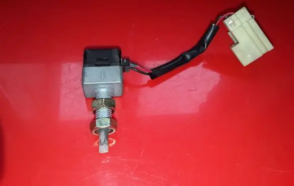 Clutch pedal sensor
