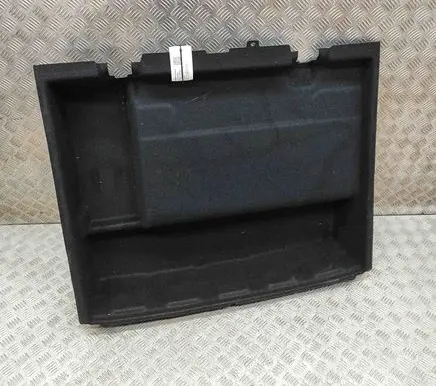 Trunk/boot floor carpet liner