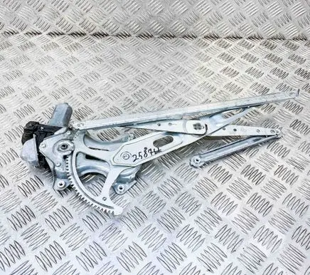 Toyota RAV 4 (XA40) Front door electric window regulator 8572042110 0620203010