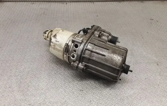 Opel Zafira B Power steering pump 13192897