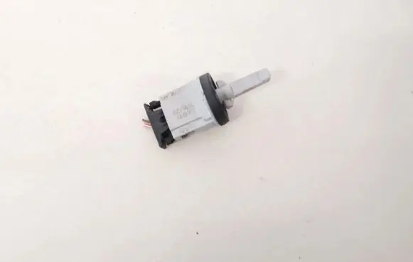 Skoda Octavia Mk2 (1Z) Interior temperature sensor 1k0907543g