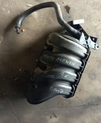 Toyota Corolla Verso AR10 Intake manifold 2900311749
