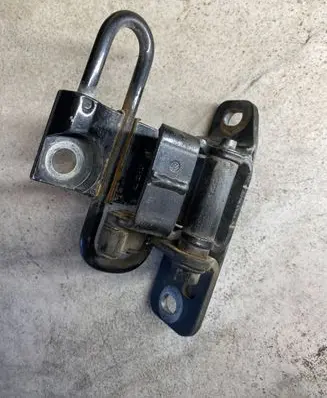 Volkswagen Phaeton Rear door lower hinge 3D4833412B