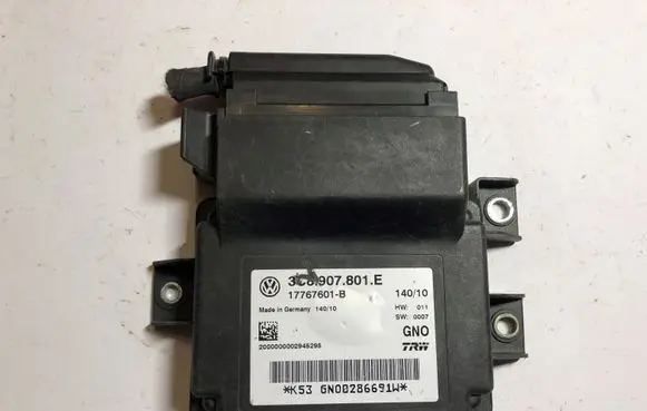Volkswagen PASSAT B6 Hand brake control module 3C8907801E 17767601B
