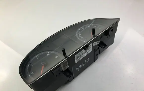 Volkswagen Touran I Speedometer (instrument cluster) 2K0920843C