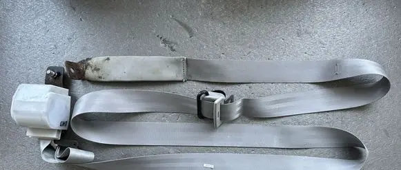 Mitsubishi Pajero Third row seat belt MB462424