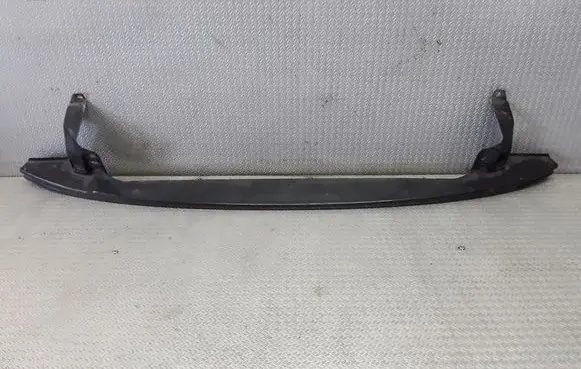 Volkswagen Golf V Top upper radiator support slam panel