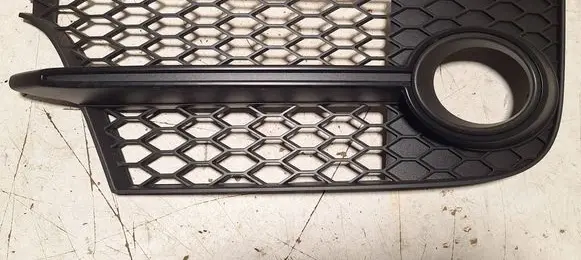 Front bumper lower grill