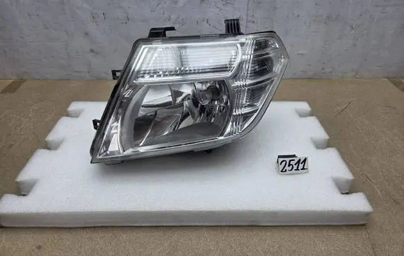 Nissan Navara D23 Headlight/headlamp 260605X10B 1EE23805501