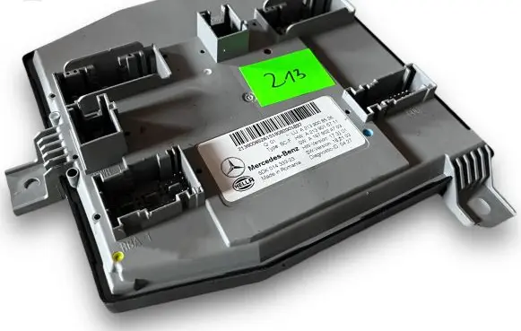Mercedes-Benz E W213 Central body control module S213 A2139008526