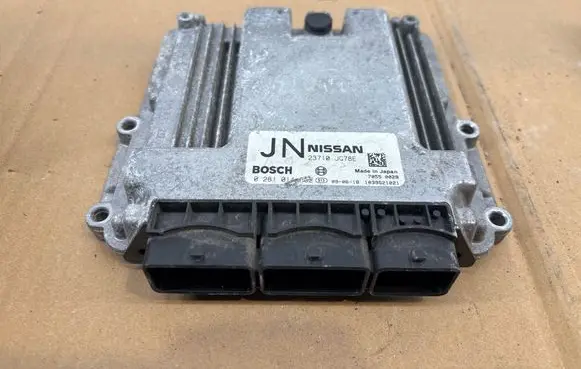 Nissan X-Trail T31 Engine control unit/module 23710JG78E 1039S21021 0281014002