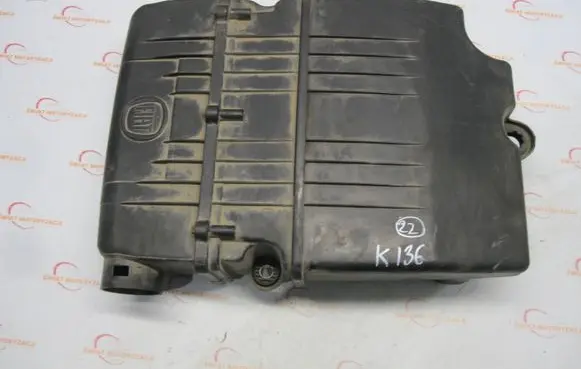 Fiat 500 Air filter box 