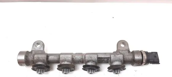 Nissan Navara D40 Fuel main line pipe H8200880547