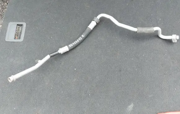 Audi A4 S4 B7 8E 8H Air conditioning (A/C) pipe/hose 8E1260712R