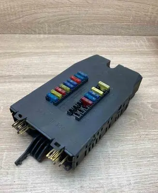 Mercedes-Benz Vito Viano W638 Fuse module 0005400650 08501002