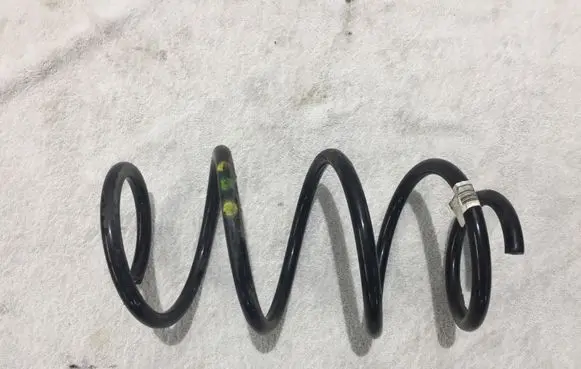 Volkswagen PASSAT B8 Front coil spring