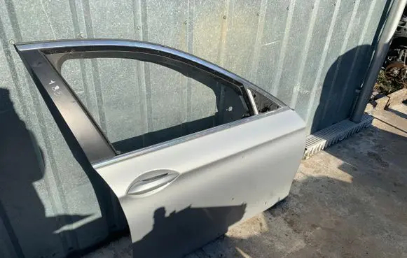 BMW 5 F10 F11 Front door
