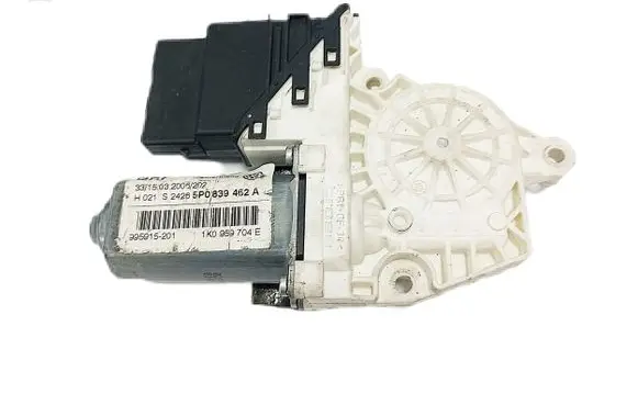 Seat Altea XL Rear door window regulator motor 5P0839462A