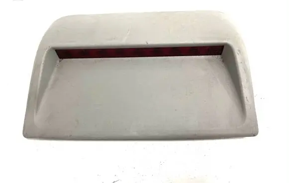Lexus IS 200-300 Third/center stoplight 27878420 105B78422