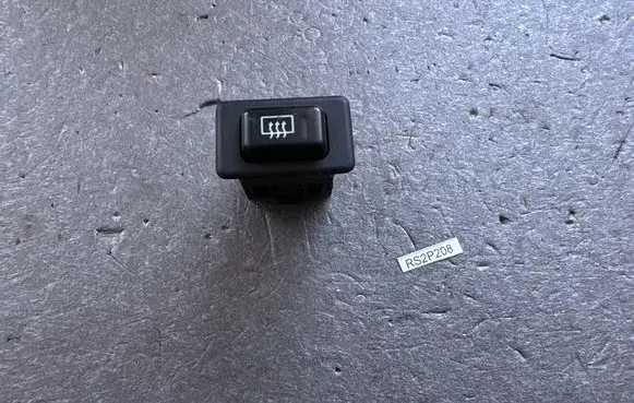 Mitsubishi Pajero Other switches/knobs/shifts MR168570