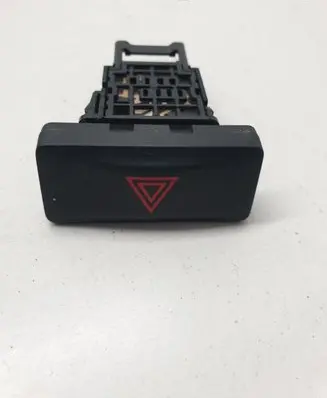 Nissan X-Trail T31 Hazard light switch 06016