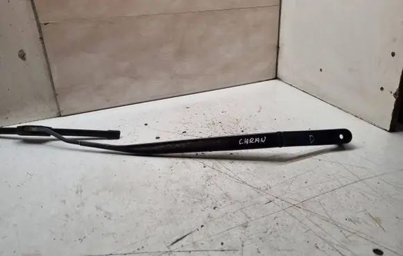 KIA Carens II Front wiper blade arm