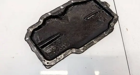 Mazda CX-7 Oil sump