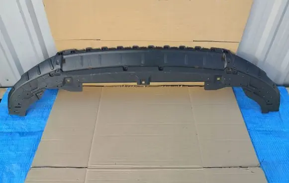 Audi Q2 - Front bumper skid plate/under tray 622352921R