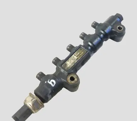 Citroen C5 Fuel main line pipe 9654592680 F30152492