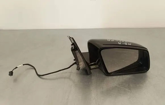 Mercedes-Benz B W246 W242 Front door electric wing mirror 021047