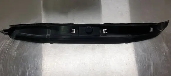 Volkswagen Polo V 6R Front arch trim 6R0821111B