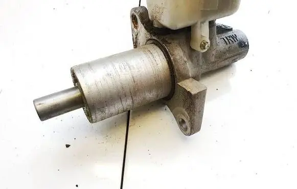 BMW X5 E70 Master brake cylinder 4790 abi09d0