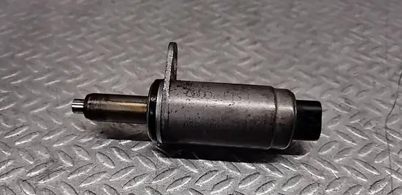 Audi A6 S6 C6 4F Valve oil control 06E103697E