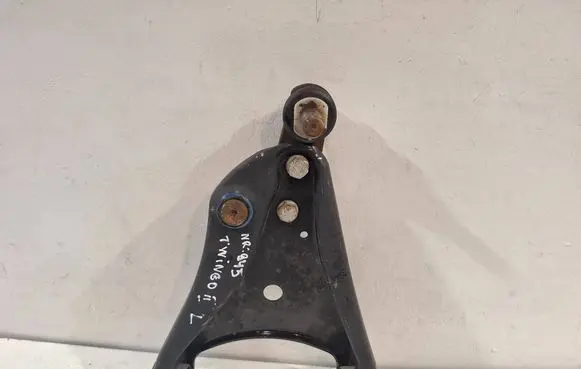 Renault Twingo II Front control arm