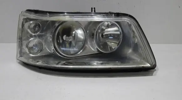 Volkswagen Transporter - Caravelle T5 Headlight/headlamp 0301195202 7H1941016T