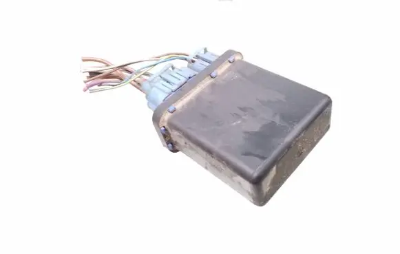 Land Rover Freelander Coolant fan relay YWB100980