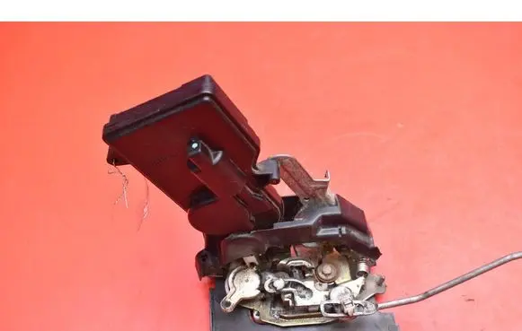 Front door lock