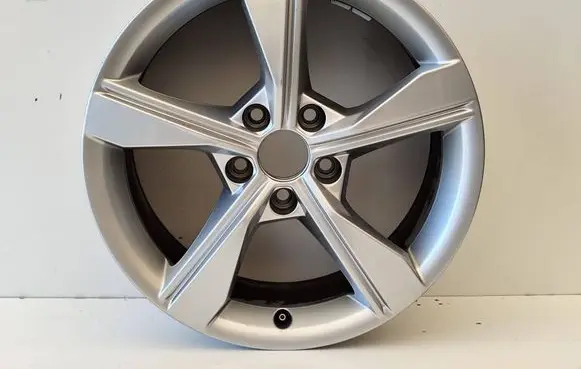 Audi A4 S4 B9 8W R17 alloy rim 8W0601025EH