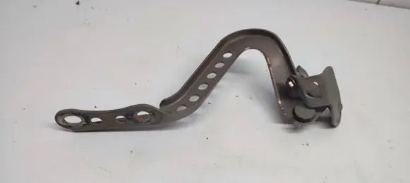 Peugeot 108 Engine bonnet/hood hinges