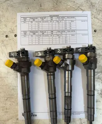 Volkswagen Golf VI Fuel injector 03L130277j