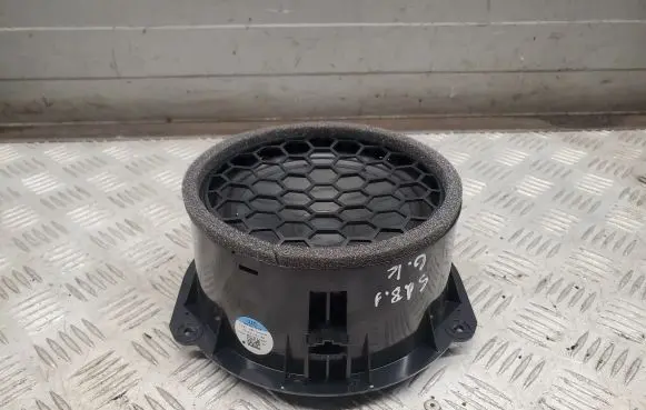 Audi Q8 Rear door speaker 4M8035411A