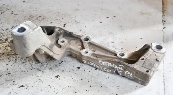 Skoda Octavia Mk2 (1Z) Front lower control arm/wishbone 1K0199295E 1K0199295F