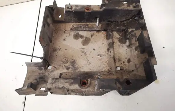 Renault Laguna II Battery box tray 8200003065