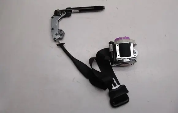 Ford Mustang VI Front seatbelt 308669910AE 0908218 FR3B63612D64A