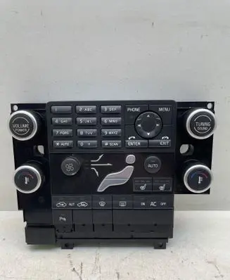 Volvo V70 Climate control unit 30782904 10W44E03 SN7672477