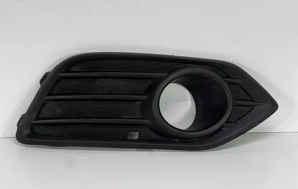 Honda HR-V Front fog light trim/grill 71170T7AJ1