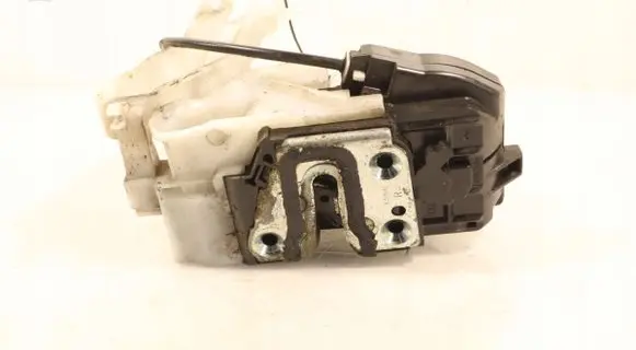 KIA Ceed Rear door lock 17T08