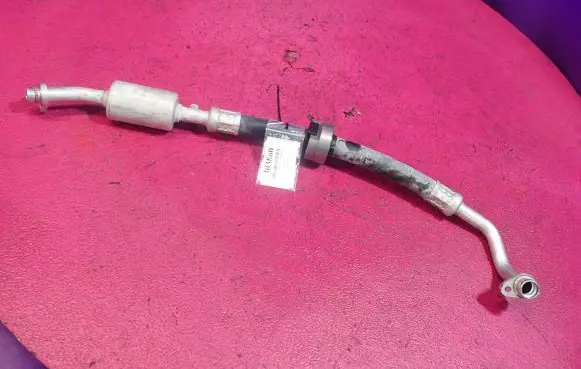 Dacia Sandero Air conditioning (A/C) pipe/hose 924546654R