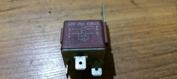 Renault Clio I Other relay 03519 215.4