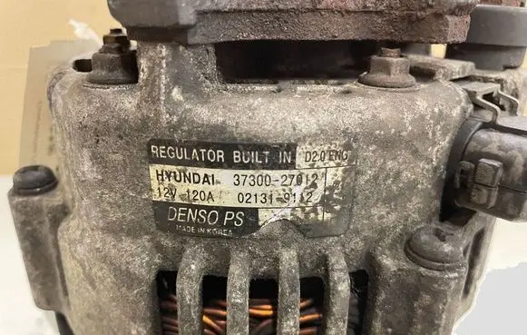 Hyundai Tucson JM Generator/alternator 3730027012 021319112